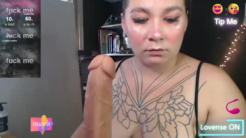 Snapshot of alisa_u chatting on 02-17-25, 02:15 alisa_u online show from 02-17-25, 02:15