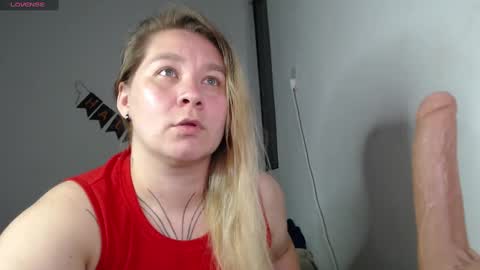 Snapshot of alisa_u chatting on 11-02-25, 11:07 alisa_u online show from 11-02-25, 11:07