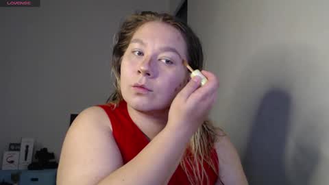 Snapshot of alisa_u chatting on 11-12-25, 10:41 alisa_u online show from 11-12-25, 10:41