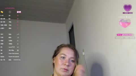 Snapshot of alisa_u chatting on 11-13-25, 11:25 alisa_u online show from 11-13-25, 11:25