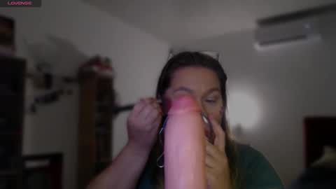 Snapshot of alisa_u chatting on 03-15-26, 11:00 alisa_u online show from 03-15-26, 11:00