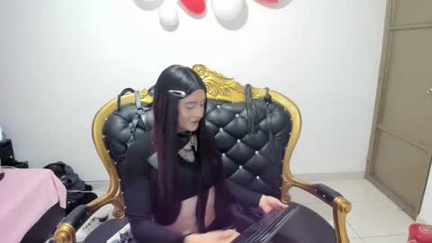 alishaa_nixx online show from 02-19-25, 04:34