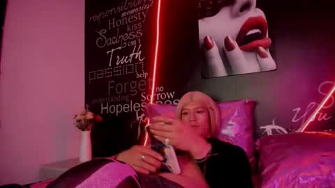 alishaa_nixx online show from 09-22-25, 04:03