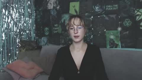 alishakelly online show from 11-01-25, 02:08