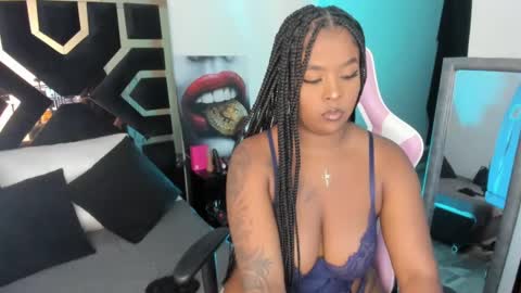 Snapshot of alisharogerrs chatting on 03-10-25, 07:07 Alisha online show from 03-10-25, 07:07