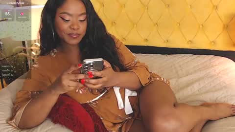 Snapshot of alishaweir chatting on 12-20-24, 01:14 Luna online show from 12-20-24, 01:14