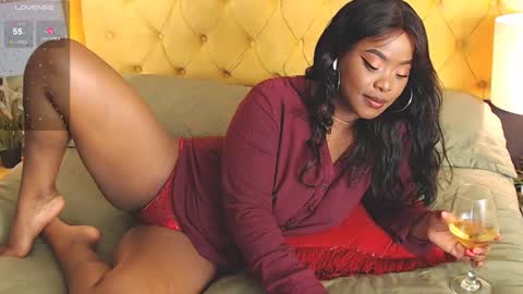 Snapshot of alishaweir chatting on 02-18-25, 09:20 Luna online show from 02-18-25, 09:20