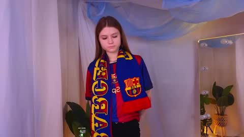 Alisia online show from 12-15-24, 07:24