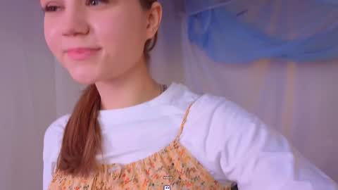 Alisia online show from 12-20-24, 07:55