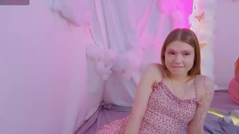 Alisia online show from 10-21-25, 03:57