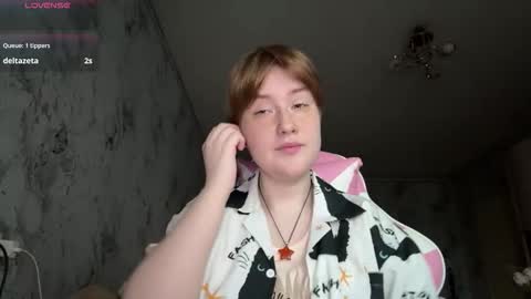 Snapshot of alisiakapp chatting on 03-16-26, 03:16 Mia online show from 03-16-26, 03:16