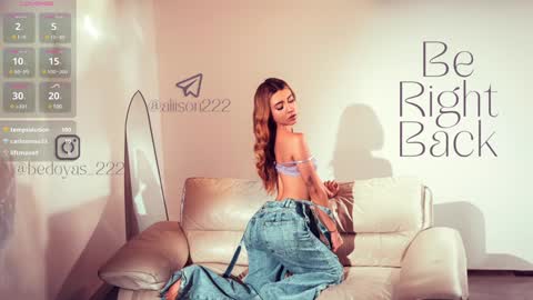 Snapshot of alison222_ chatting on 01-30-25, 10:41 A L I S O N online show from 01-30-25, 10:41