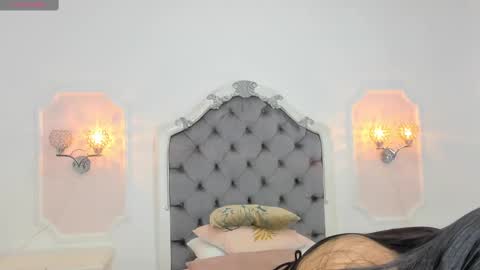 Snapshot of alison_carde05 chatting on 09-19-25, 07:58 Alison online show from 09-19-25, 07:58