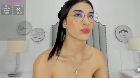 Snapshot of alison_carde05 chatting on 01-05-26, 07:39 Alison online show from 01-05-26, 07:39