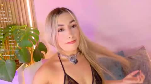 Snapshot of alison_collins_ chatting on 11-28-25, 07:38 Alison online show from 11-28-25, 07:38