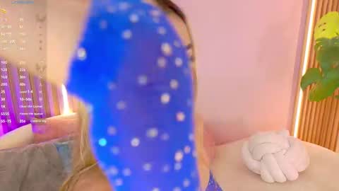 Snapshot of alison_collins_ chatting on 12-14-25, 06:56 Alison online show from 12-14-25, 06:56