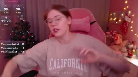 Snapshot of alison_doody chatting on 01-05-26, 05:27 Alison online show from 01-05-26, 05:27