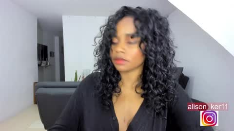 Snapshot of alison_ker chatting on 12-07-24, 03:14 Sofias house online show from 12-07-24, 03:14