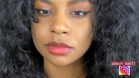 Snapshot of alison_ker chatting on 12-19-24, 09:51 Sofias house online show from 12-19-24, 09:51