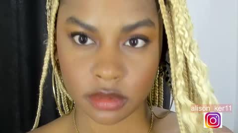 Snapshot of alison_ker chatting on 01-19-25, 11:12 Sofias house online show from 01-19-25, 11:12