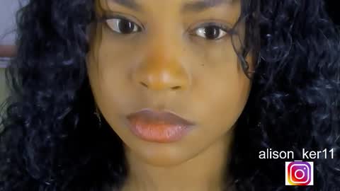 Snapshot of alison_ker chatting on 12-05-25, 06:00 Sofias house online show from 12-05-25, 06:00