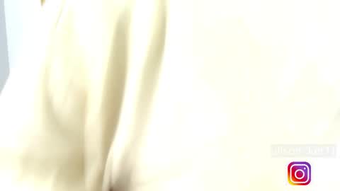 Snapshot of alison_ker chatting on 03-08-26, 09:35 Sofias house online show from 03-08-26, 09:35