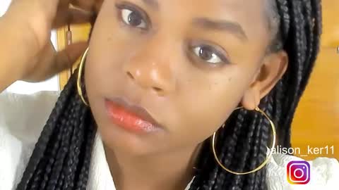 Snapshot of alison_ker chatting on 03-12-26, 07:25 Sofias house online show from 03-12-26, 07:25