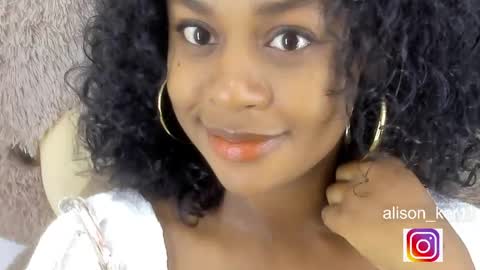 Sofias house online show from 04-24-26, 01:52