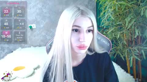 Snapshot of alison_moonlight chatting on 07-09-26, 03:32 Alison online show from 07-09-26, 03:32