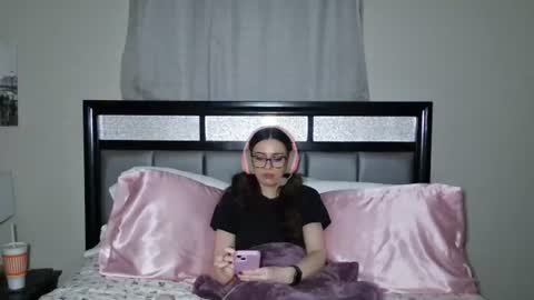 Alison Fields online show from 06-25-26, 06:18