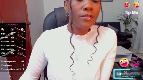 Snapshot of alisonlemoos chatting on 02-05-25, 02:26 Alisson online show from 02-05-25, 02:26