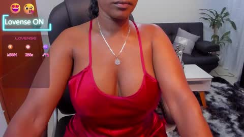 Snapshot of alisonlemoos chatting on 02-27-25, 11:10 Alisson online show from 02-27-25, 11:10