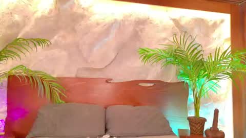 Alison Moon  online show from 07-22-26, 10:23