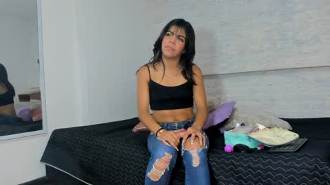 alissadoll_ online show from 12-20-24, 11:47