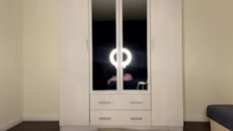 Snapshot of alissadreams chatting on 10-11-25, 06:28 Alissa online show from 10-11-25, 06:28