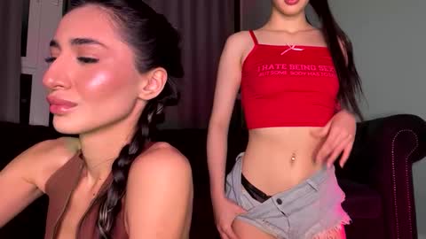 Snapshot of alissadreams chatting on 12-05-25, 02:36 Alissa online show from 12-05-25, 02:36