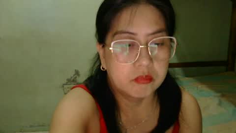 Snapshot of alissalove18 chatting on 06-19-26, 01:43 alissalove18 online show from 06-19-26, 01:43