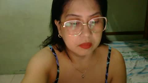 Snapshot of alissalove18 chatting on 07-05-26, 12:06 alissalove18 online show from 07-05-26, 12:06