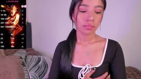 Snapshot of alissarose_1 chatting on 04-25-26, 11:46 alissarose_1 online show from 04-25-26, 11:46