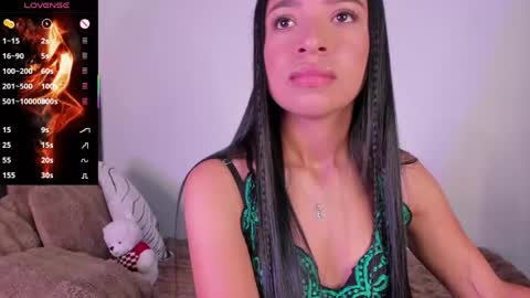 Snapshot of alissarose_1 chatting on 04-27-26, 07:01 alissarose_1 online show from 04-27-26, 07:01