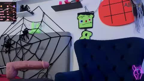 alisson0002 online show from 10-31-25, 12:06