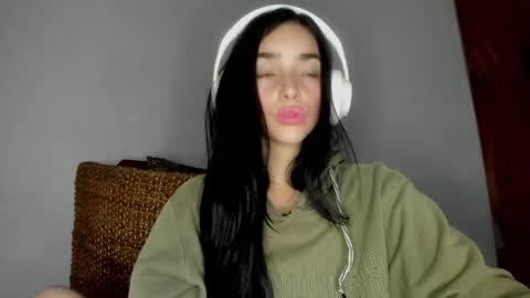 Alisson369  online show from 04-29-26, 09:13