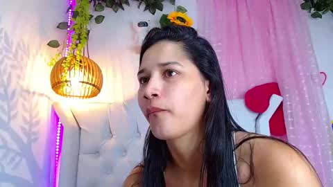Snapshot of alisson_wiley chatting on 05-25-26, 08:20 alisson online show from 05-25-26, 08:20