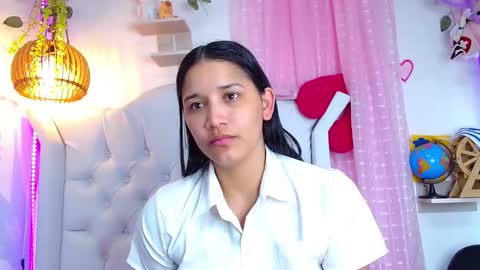 Snapshot of alisson_wiley chatting on 06-11-26, 04:43 alisson online show from 06-11-26, 04:43