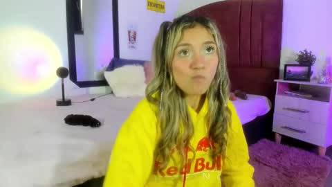 Snapshot of alisson_zafiro chatting on 01-07-25, 12:09 Alisson IG alisson zafiro27 online show from 01-07-25, 12:09