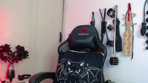 Snapshot of alissonbeckett chatting on 05-15-26, 07:54 Alisson Beckett online show from 05-15-26, 07:54