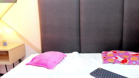 Snapshot of alissonmartin chatting on 12-06-24, 03:22 alissonmartin online show from 12-06-24, 03:22