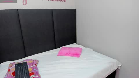 Snapshot of alissonmartin chatting on 02-11-25, 03:18 alissonmartin online show from 02-11-25, 03:18