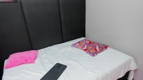 Snapshot of alissonmartin chatting on 02-14-25, 03:26 alissonmartin online show from 02-14-25, 03:26