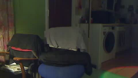 Snapshot of alix300 chatting on 10-09-25, 02:20 Sandwich online show from 10-09-25, 02:20